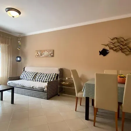 Castelos Da Rocha By Coral * 波尔蒂芒