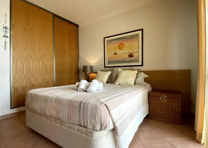 Castelos Da Rocha By Coral Lägenhet *